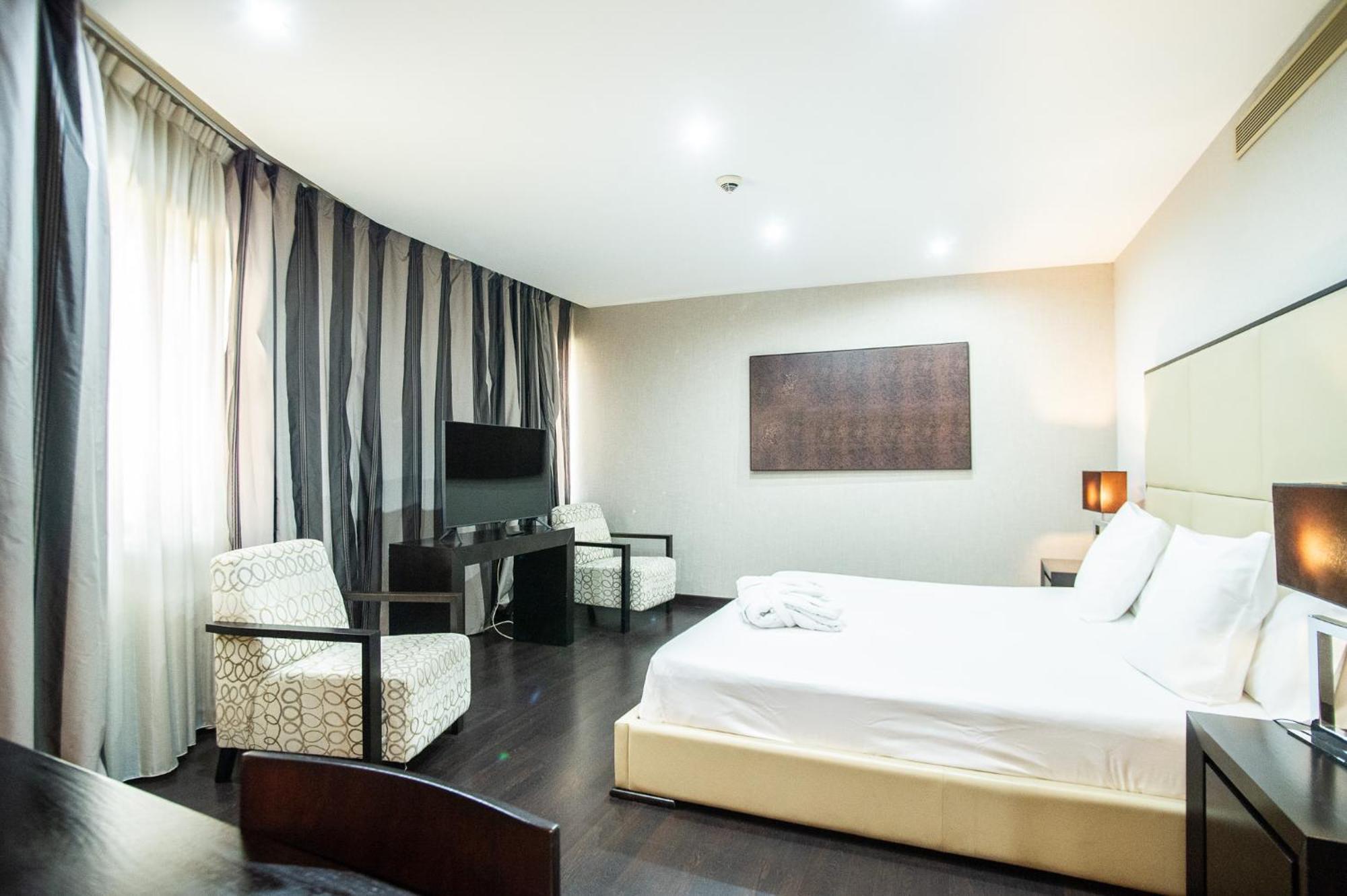 Azz Asturias Langrehotel & Spa ลังเกรโอ ภายนอก รูปภาพ