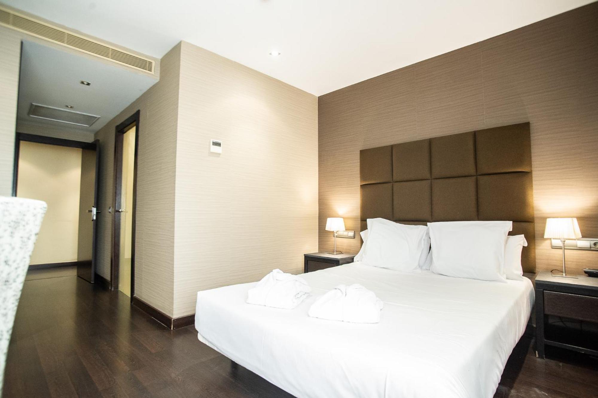 Azz Asturias Langrehotel & Spa ลังเกรโอ ภายนอก รูปภาพ