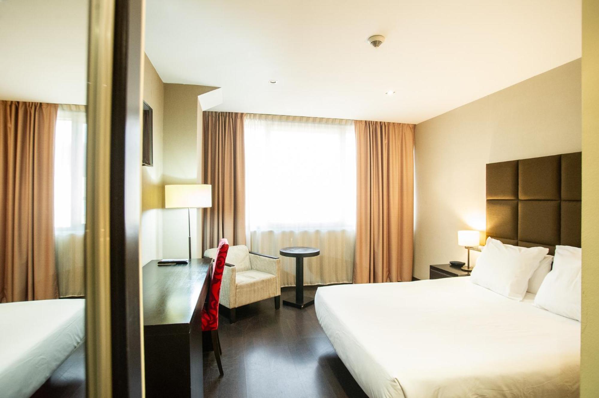 Azz Asturias Langrehotel & Spa ลังเกรโอ ภายนอก รูปภาพ