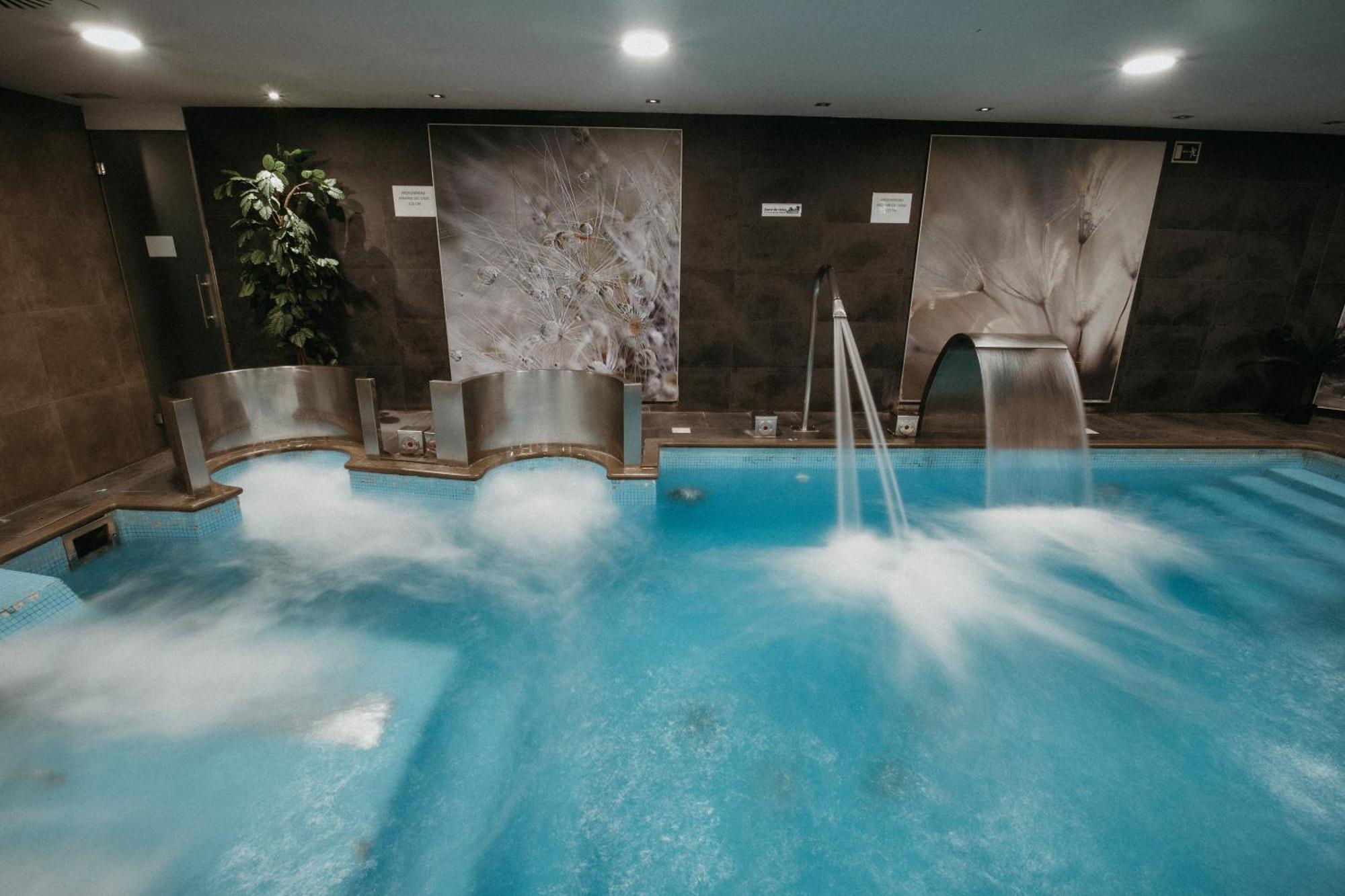 Azz Asturias Langrehotel & Spa ลังเกรโอ ภายนอก รูปภาพ